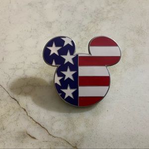 MICKEY USA FLAG 2001 TRADING PIN PATRIOTIC